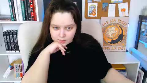 Mia  online show from July 11, 2026, 9:12 am