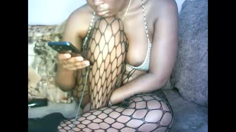 Cynthia. A online show from September 11, 2025, 10:15 am