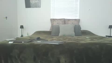 love_and_steele online show from June 8, 2026, 7:36 pm