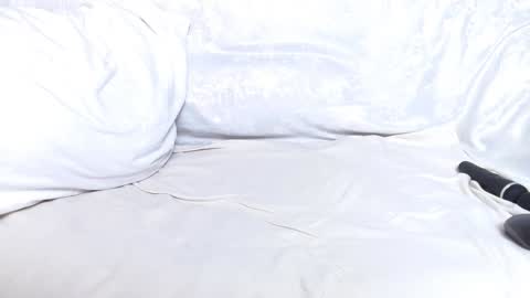 love bella  online show from January 20, 2025, 9:13 am