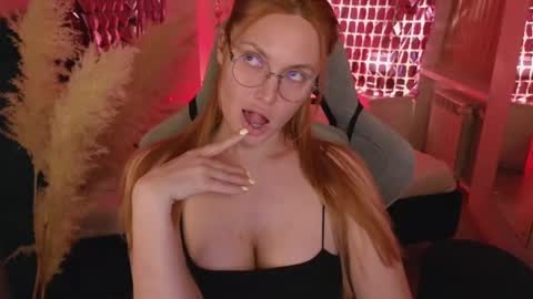 love_call online show from February 9, 2025, 11:36 am