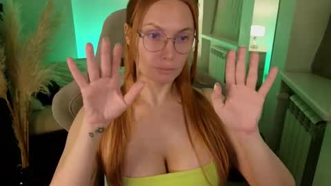 love_call online show from February 21, 2025, 8:40 am