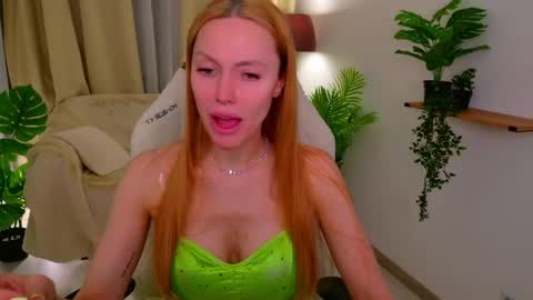 Snapshot of love_call chatting on May 2, 2026, 2:27 am love_call online show from May 2, 2026, 2:27 am