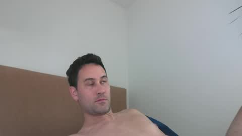 Snapshot of love_control chatting on July 11, 2026, 11:57 am love_control online show from July 11, 2026, 11:57 am