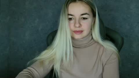 Snapshot of love_dom_meg chatting on February 13, 2025, 7:56 am Megane online show from February 13, 2025, 7:56 am