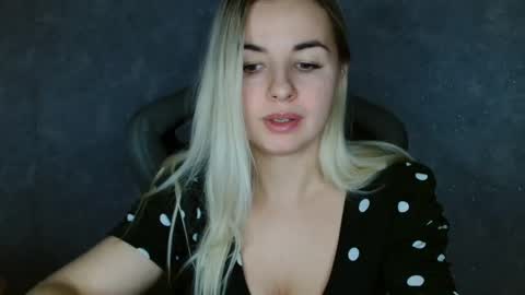 Snapshot of love_dom_meg chatting on February 22, 2025, 6:52 pm Megane online show from February 22, 2025, 6:52 pm