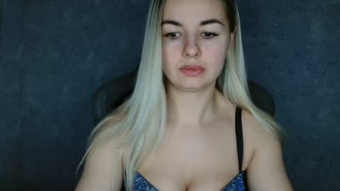 Snapshot of love_dom_meg chatting on February 24, 2025, 8:17 am Megane online show from February 24, 2025, 8:17 am