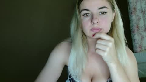 Snapshot of love_dom_meg chatting on September 25, 2025, 10:08 am Megane online show from September 25, 2025, 10:08 am