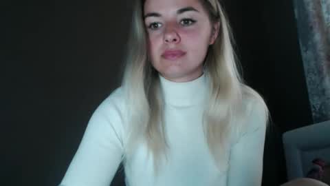 Snapshot of love_dom_meg chatting on October 22, 2025, 10:26 am Megane online show from October 22, 2025, 10:26 am