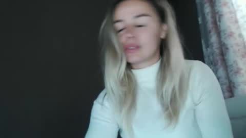 Snapshot of love_dom_meg chatting on October 30, 2025, 8:05 am Megane online show from October 30, 2025, 8:05 am