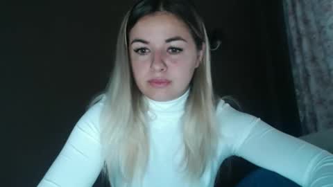 Snapshot of love_dom_meg chatting on November 4, 2025, 8:13 am Megane online show from November 4, 2025, 8:13 am