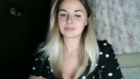 Snapshot of love_dom_meg chatting on November 11, 2025, 10:37 am Megane online show from November 11, 2025, 10:37 am