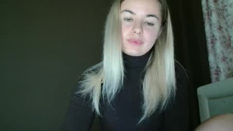 Snapshot of love_dom_meg chatting on November 25, 2025, 8:25 am Megane online show from November 25, 2025, 8:25 am