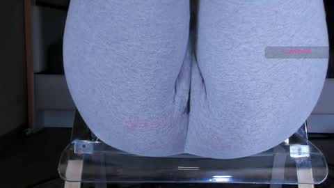 Kira online show from April 21, 2026, 8:42 am