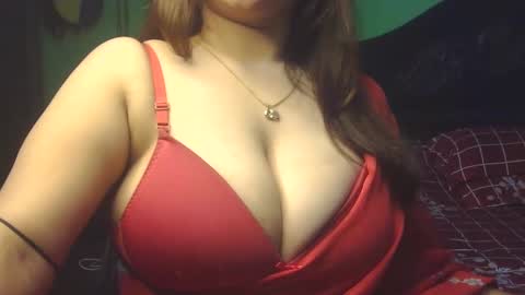 Luna online show from December 28, 2024, 9:30 pm