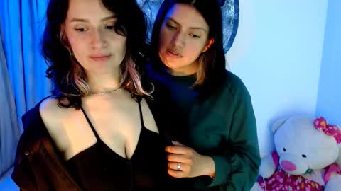 Melisa Emily online show from November 23, 2025, 5:40 am