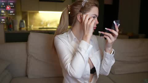 love you to123 online show from December 18, 2025, 5:24 am