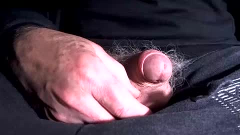 loveboys2025 online show from November 24, 2025, 9:36 pm