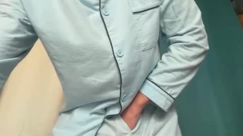 lovecoquin online show from October 30, 2025, 2:29 pm