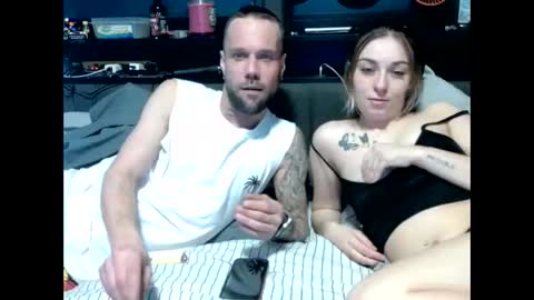 Snapshot of lovecoupleqc chatting on February 21, 2026, 8:48 am lovecoupleqc online show from February 21, 2026, 8:48 am