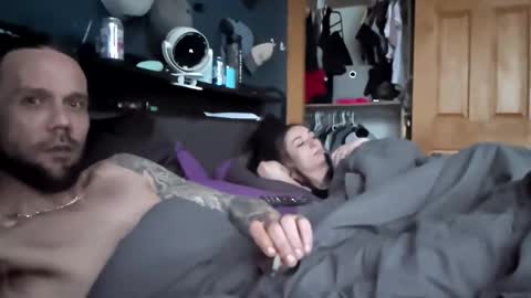 lovecoupleqc online show from April 12, 2026, 12:54 pm