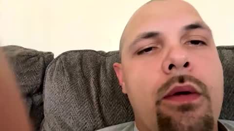 lovecurve_ online show from November 26, 2025, 9:27 pm