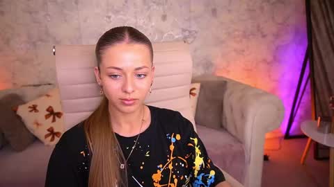 Snapshot of loveedove chatting on May 5, 2026, 12:57 pm loveedove online show from May 5, 2026, 12:57 pm