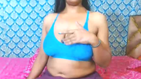 Snapshot of lovefunnitya chatting on April 22, 2026, 12:39 pm Divya online show from April 22, 2026, 12:39 pm