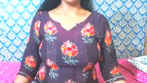 Snapshot of lovefunnitya chatting on May 18, 2026, 8:09 am Divya online show from May 18, 2026, 8:09 am
