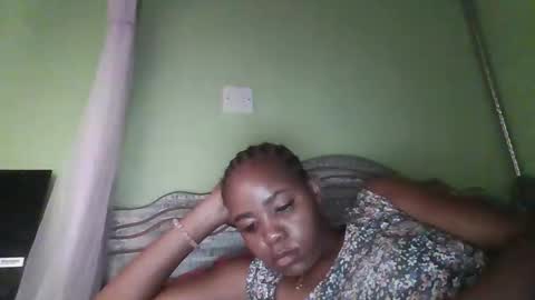 Snapshot of lovegal335 chatting on December 15, 2025, 5:01 am lovegal335 online show from December 15, 2025, 5:01 am