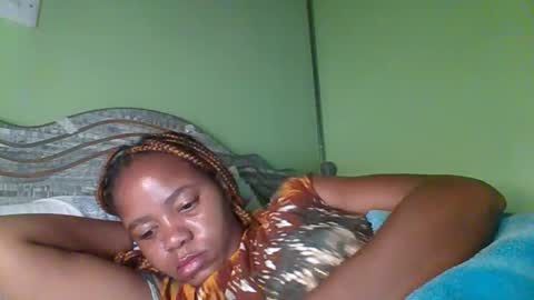 Snapshot of lovegal335 chatting on January 8, 2026, 2:25 am lovegal335 online show from January 8, 2026, 2:25 am