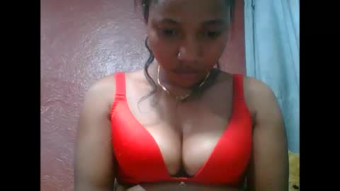 loveinlife750427 online show from October 15, 2025, 6:52 pm