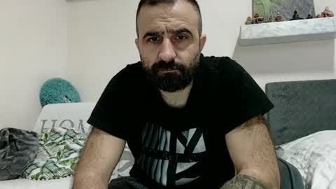 loveivat80 online show from December 26, 2024, 7:03 am