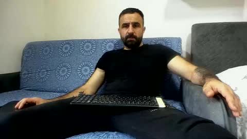 loveivat80 online show from November 15, 2025, 7:16 am