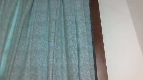 lovelbrownie online show from November 8, 2025, 10:15 am