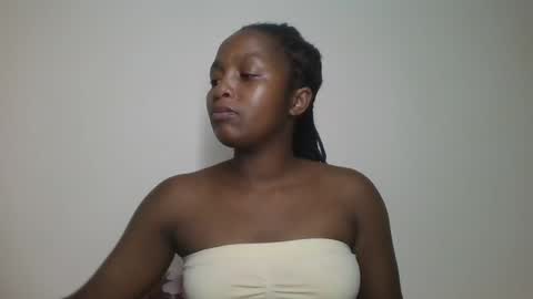 Snapshot of lovelbrownie chatting on July 22, 2026, 6:54 pm lovelbrownie online show from July 22, 2026, 6:54 pm