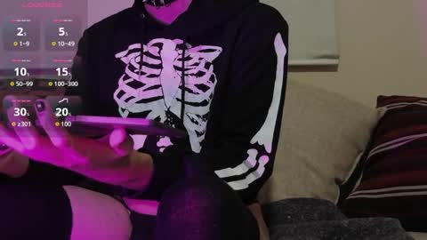 Aiko online show from October 19, 2025, 4:24 am