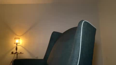 Snapshot of lovellly_ chatting on September 9, 2025, 1:27 am Love online show from September 9, 2025, 1:27 am