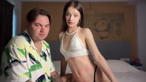 Mileena and Oliver online show from March 3, 2025, 9:44 am