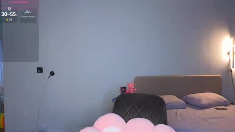 Jenny online show from February 11, 2025, 2:57 am