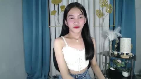 BELLA online show from May 19, 2026, 12:38 am