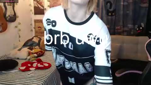 Snapshot of lovely_cass chatting on July 6, 2026, 3:03 pm Cassie online show from July 6, 2026, 3:03 pm