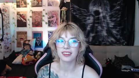 Snapshot of lovely_cass chatting on July 7, 2026, 6:47 am Cassie online show from July 7, 2026, 6:47 am