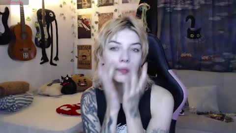 Snapshot of lovely_cass chatting on July 25, 2026, 9:56 pm Cassie online show from July 25, 2026, 9:56 pm