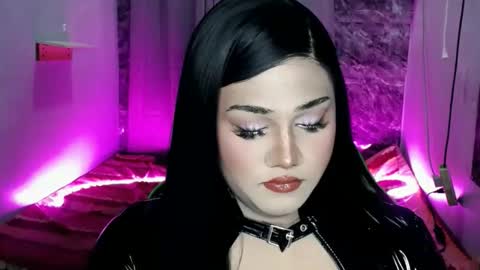 lovely_coleen online show from November 25, 2025, 5:35 pm