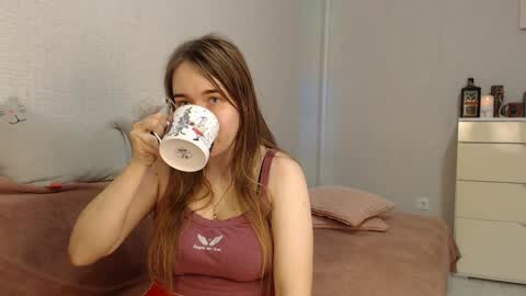 Lovely Hayley online show from December 19, 2024, 9:06 pm