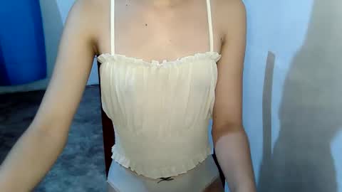 lovely_joan123 online show from May 22, 2026, 3:17 pm
