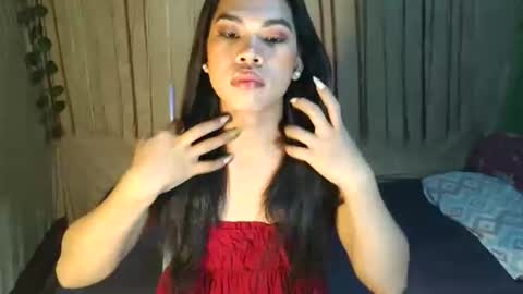 lovely_krizzy online show from January 6, 2026, 12:20 pm