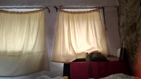 Maya online show from November 9, 2025, 3:54 pm