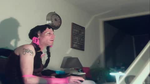 mooie man online show from February 4, 2026, 1:00 am